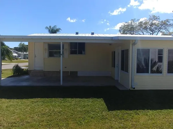 8172 Buckthorn Circle, Port St Lucie, FL 34952