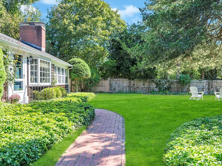 306 Montauk Hwy — Photo 24