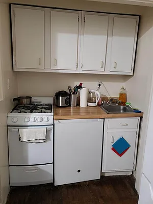 Rented by Douglas Elliman | media 17