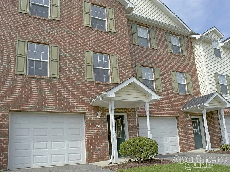 1803 Shaye Ct photo 1