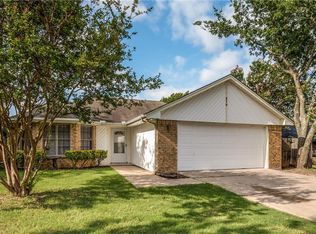 212 Mesa Wood Dr, Glenn Heights, TX 75154