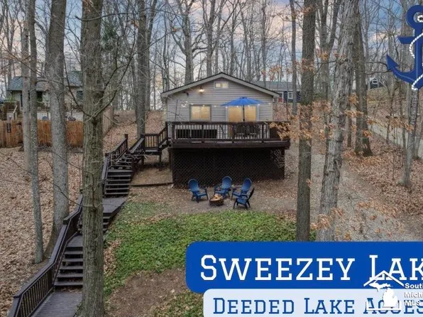 2118 Timber Ln, Brooklyn, MI 49230