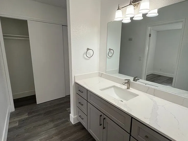 1,395 / 1br - Apartment 1 Bed 1 Bath $1,395 / Month (Sacramento, CA) — Photo 12