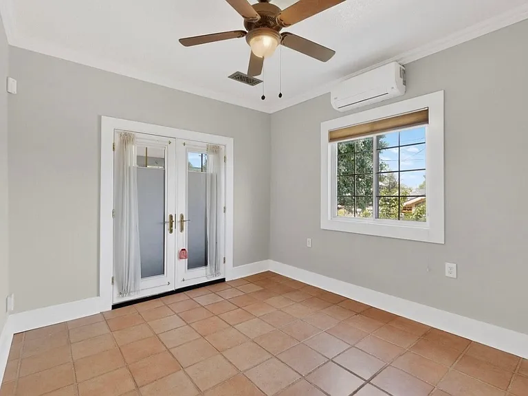 119 Walter St NE — Photo 14