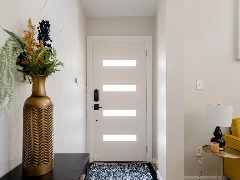 8638 San Leandro Dr — Photo 3