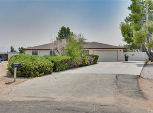 12504 Waynoka Rd, Apple Valley, CA 92308
