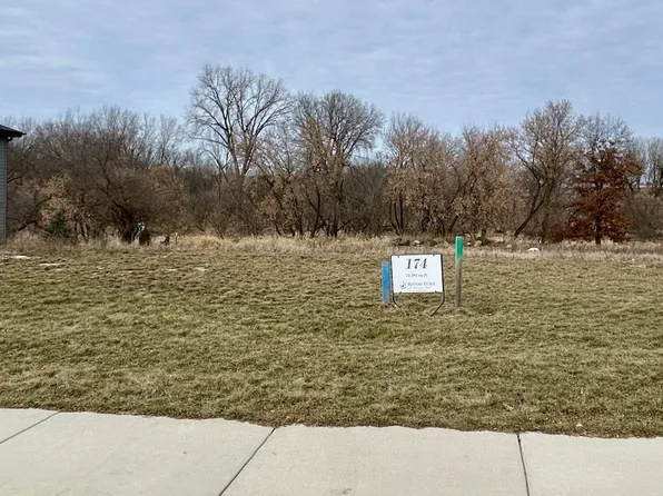 7792 Bluestem Trl, Deforest, WI 53532