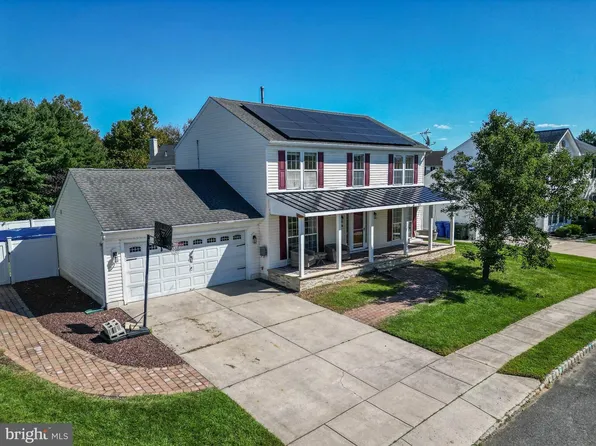 18 Canidae St, Burlington, NJ 08016