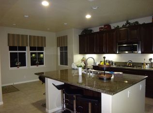 15317 Crimson St, Fontana, CA 92336