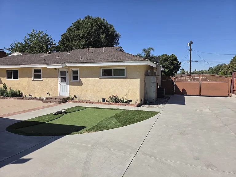 13166 Phillippi Ave — Photo 31