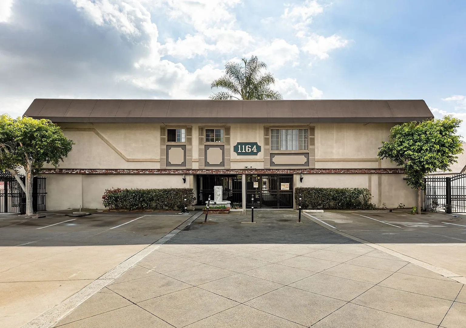 (Oleander Ct) Duarte Rd - 1164 — Photo 1
