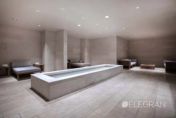 Rented by (Legacy) Elegran | media 31