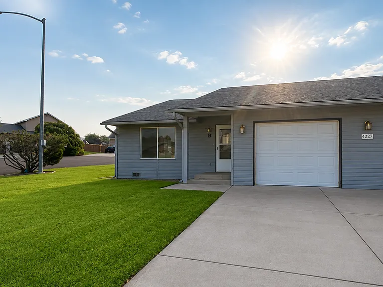 4227 Nola Loop Rd #B — Photo 12