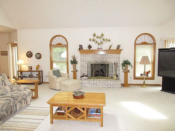 5th image of 7404 Cherry Hill Ln