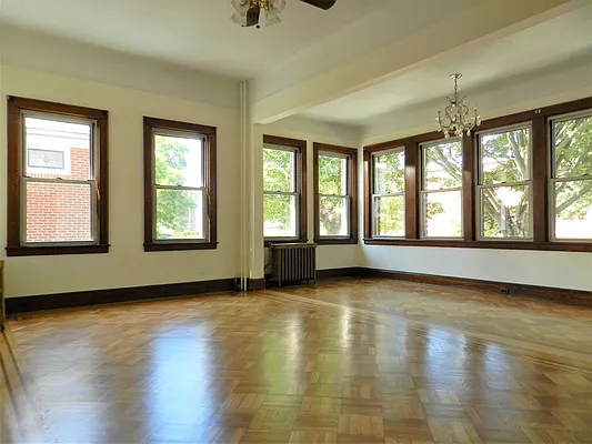 Sold by Platinum Home Sales Inc | media 10