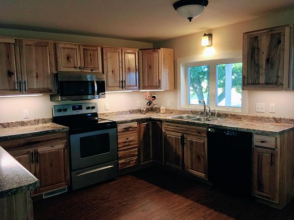 Plenty of room for a dining table and hutch