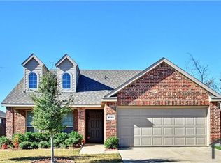 1810 Fairbanks Dr, Princeton, TX 75407