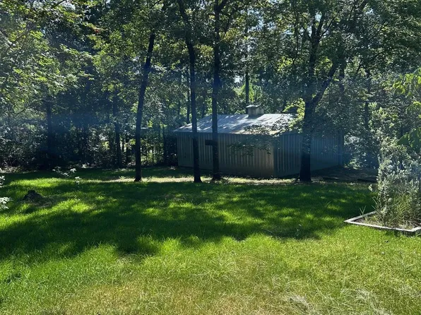 141 Wild Rose Dr, Livingston, TX 77351