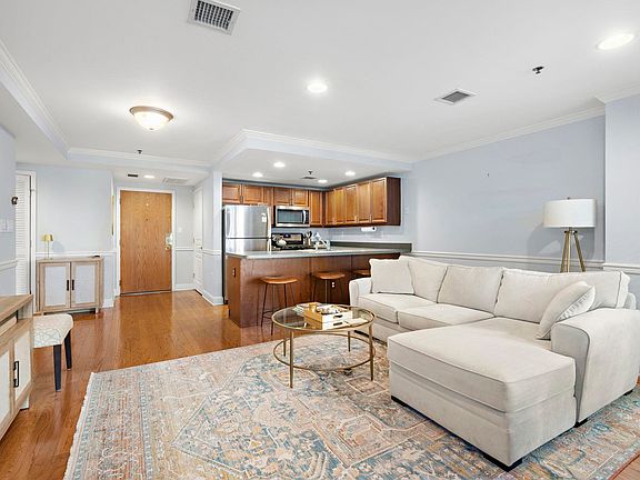 4th image of 1331 Grand St APT 308