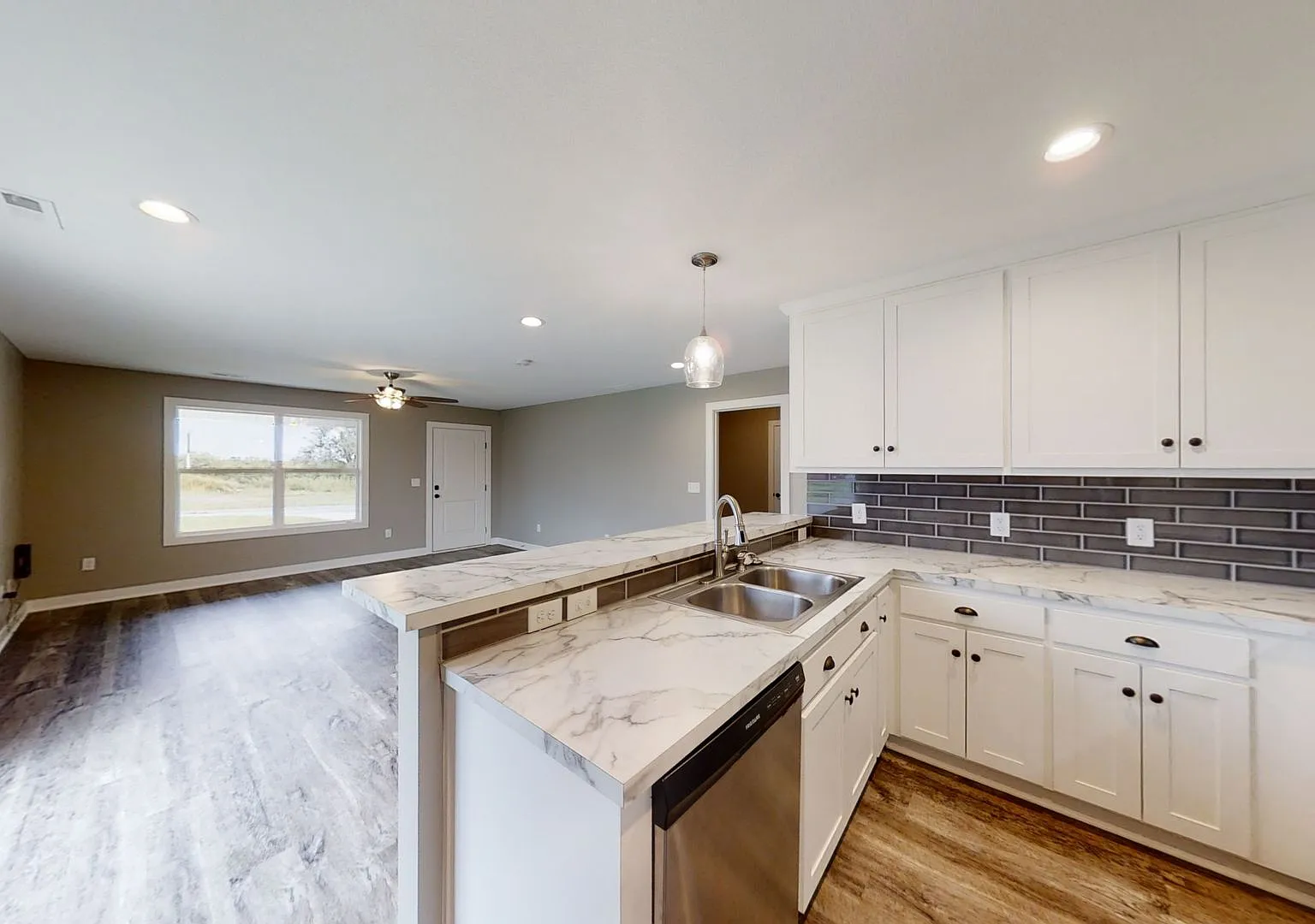 Fabulous New Construction Duplex — Photo 4