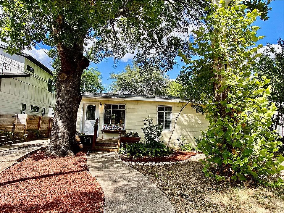 Most charming curb appeal and entrance.