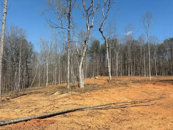 Avenida De Oro Rd #3, Morganton, NC 28655