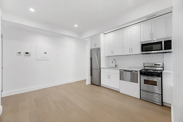 Rented by REAL New York | media 13