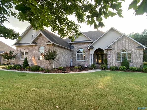 17151 Leatherwood Dr, Athens, AL 35611