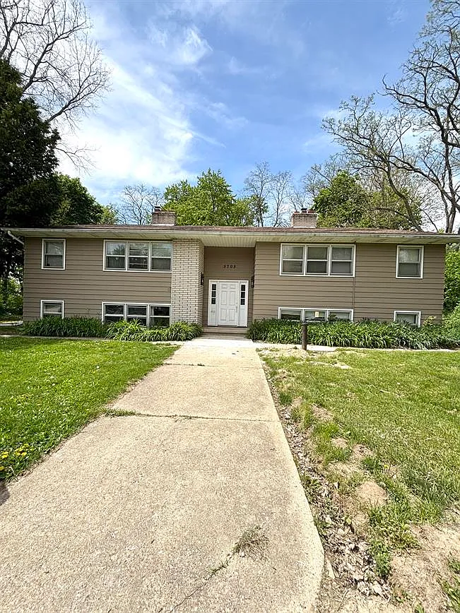 Building Photo - 5705 Potter St #1-4