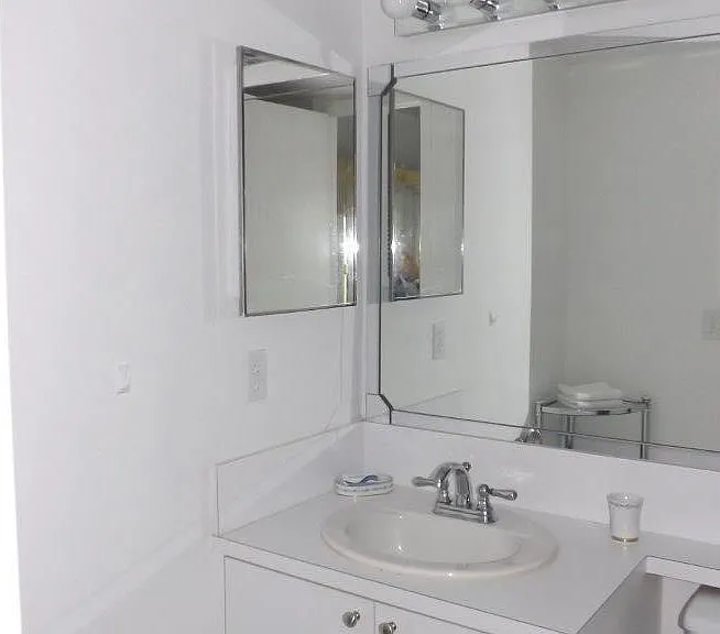 4014 Cornwall Dr E — Photo 17
