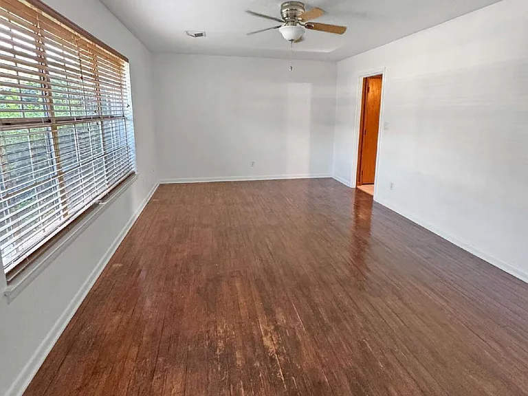 8053 Malibu Cir — Photo 2