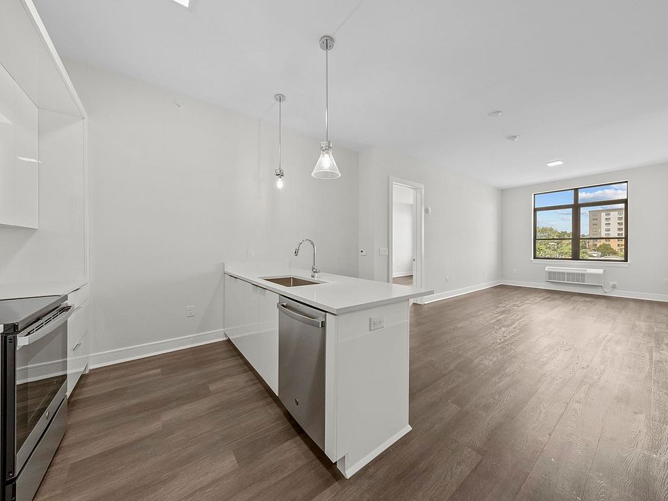 The Marq North Apartment Rentals Union City, NJ Zillow