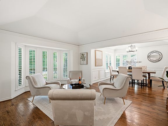 4th image of 9223 Club Glen Dr