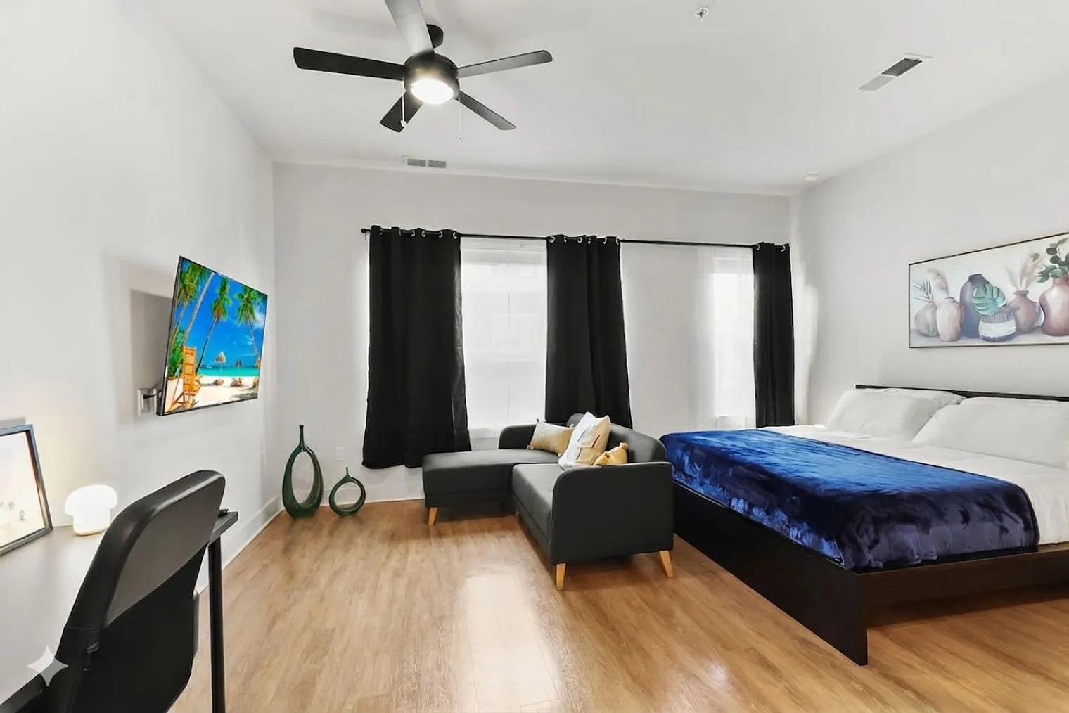 Studio, 1.0 bath, 602 sqft, $4,578 — Photo 1