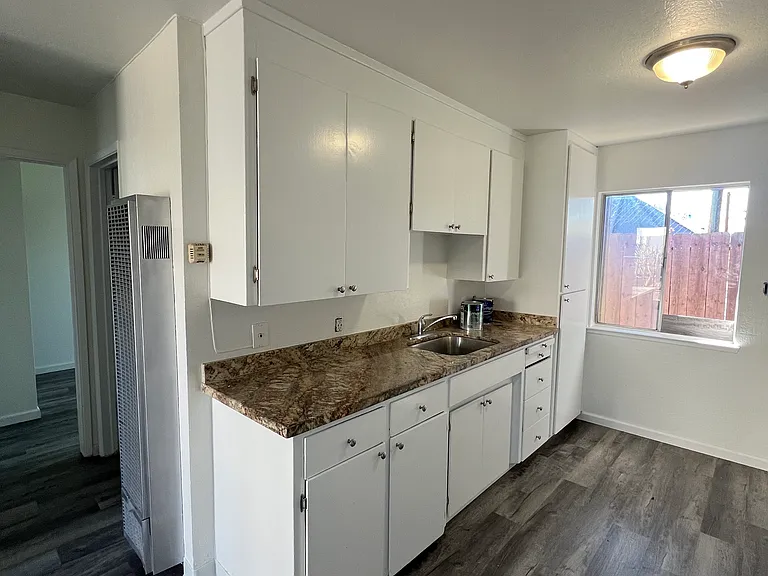 30 Welburn Ave #D — Photo 2