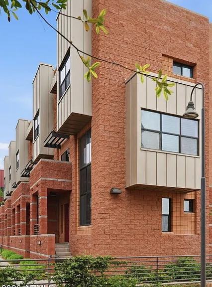 330 S Farmer Ave #126 — Photo 38