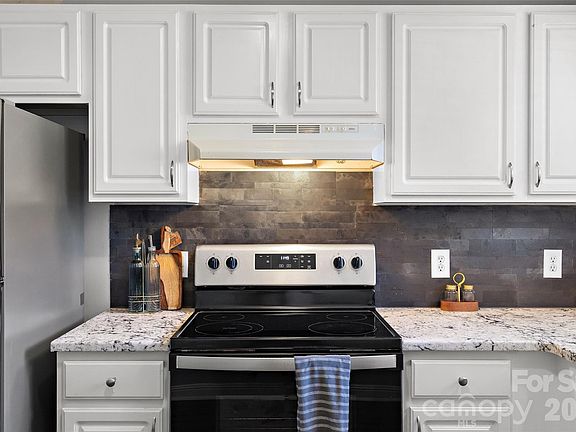 5th image of 3009 Heathstead Pl APT J