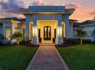 5927 Burnham Rd, Naples, FL 34119