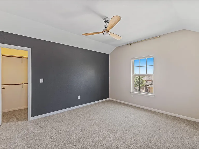 400 Pinnacle View Dr — Photo 23