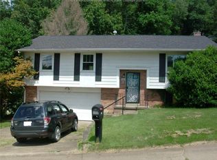 109 Brentwood Rd, Nitro, WV 25143