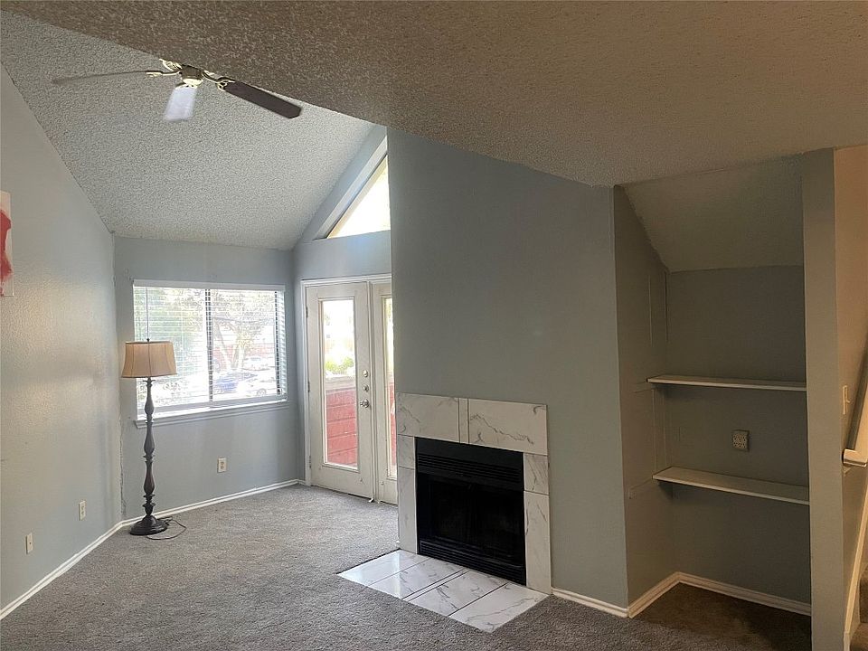 1st image of 9825 Walnut St #205