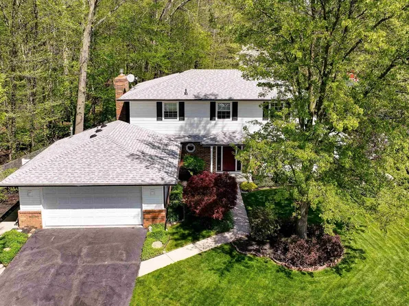 7728 Coventry Dr, Temperance, MI 48182