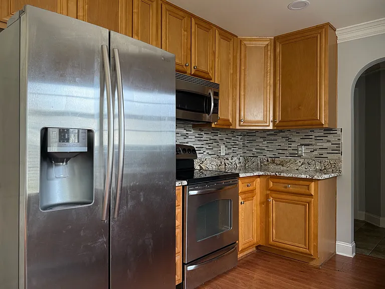 1205 Dexter Ridge Dr — Photo 5