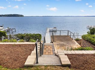 405 Woodward Dr, Madison, WI 53704