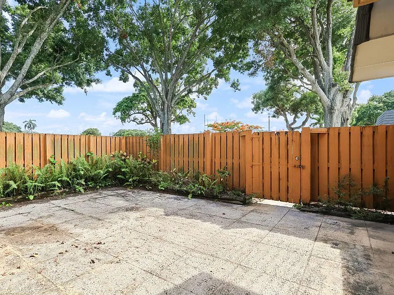 2229 22nd Way — Photo 3