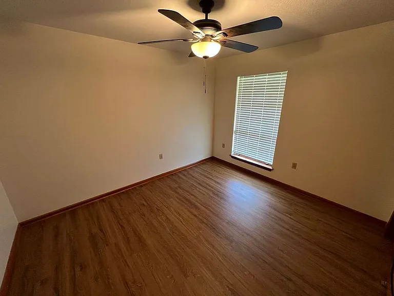 3628 Buffwood Dr — Photo 14