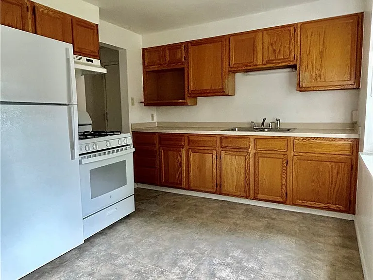 12 Latona Ct #1 — Photo 5