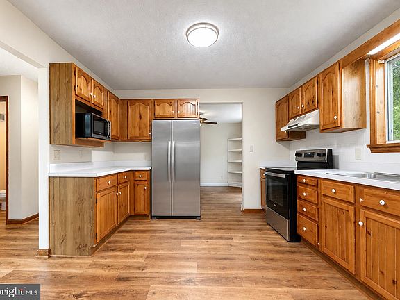 2nd image of 44334 Ivy Stone Ln