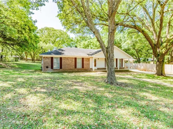 8221 Healy Dr, Mobile, AL 36695