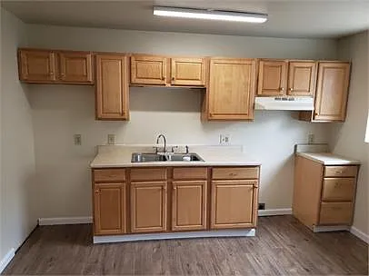 204 Grand Ave #2 — Photo 28